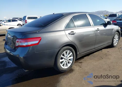 2010 Toyota Camry Base z USA, uszkodzony, nr VIN 4T4BF3EK8AR066519